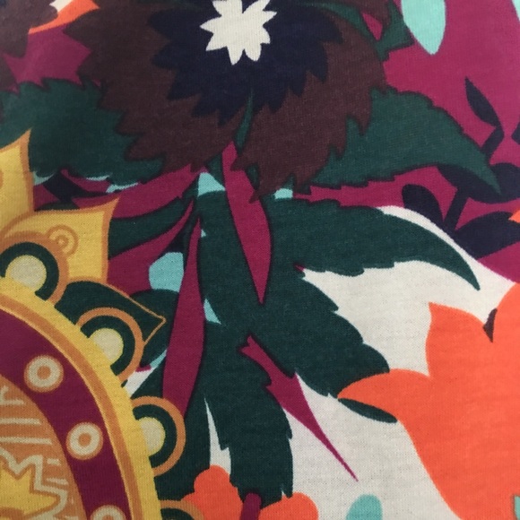 Lularoe Randy Shirt - Picture 3 of 3